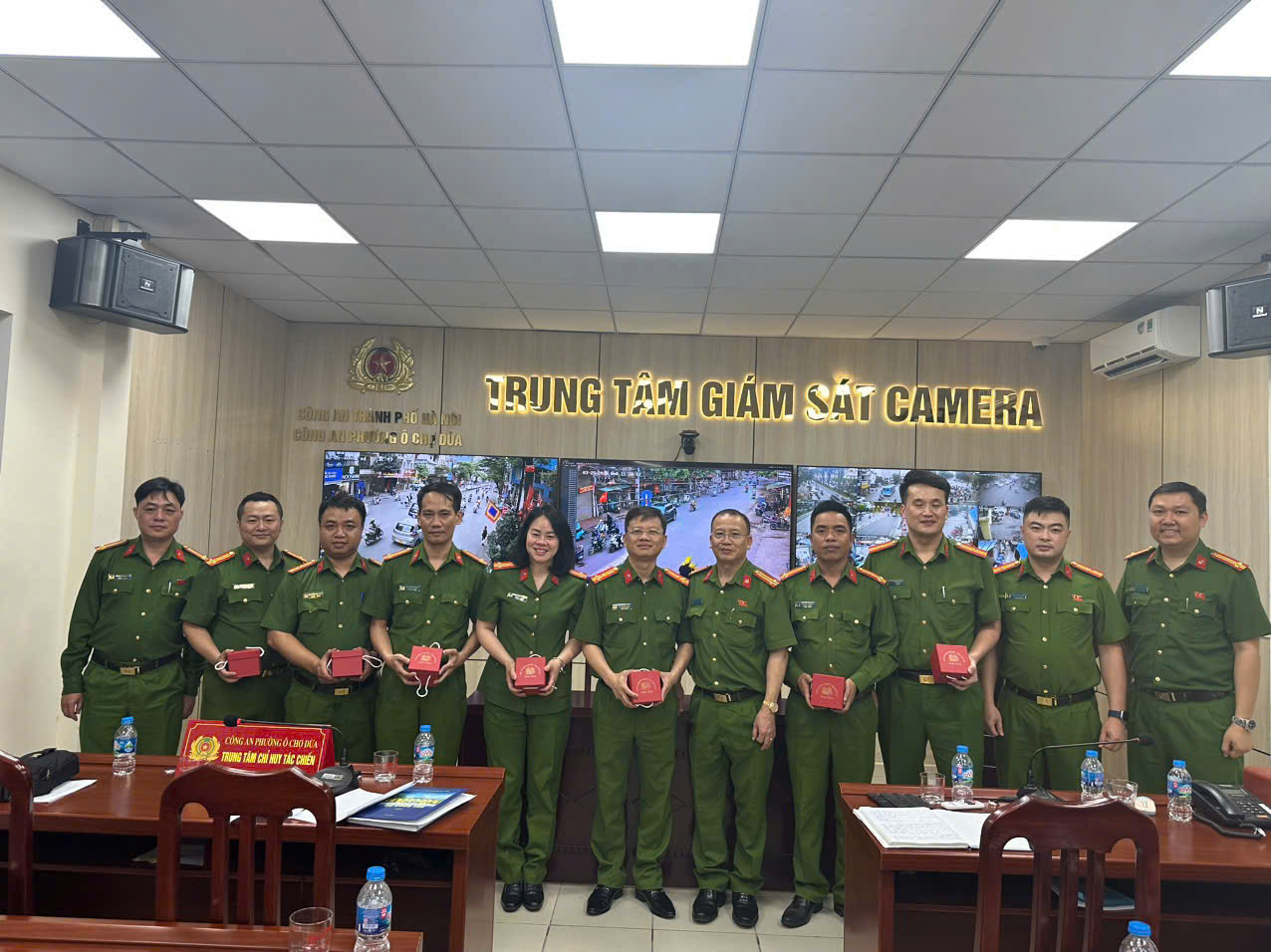 Phòng Cảnh sát QLHC về TTXH trao đổi, học tập kinh nghiệm nâng cao hiệu quả bảo đảm TTCC, TTĐT, TTĐH và hành lang ATGT